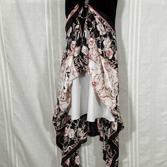 White House Black Market Black Velvet Bodice Floral Handkerchief Hem Dress - Picture 11 of 13